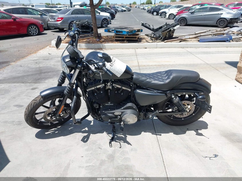 2019 HARLEY-DAVIDSON IRON MOTO 2