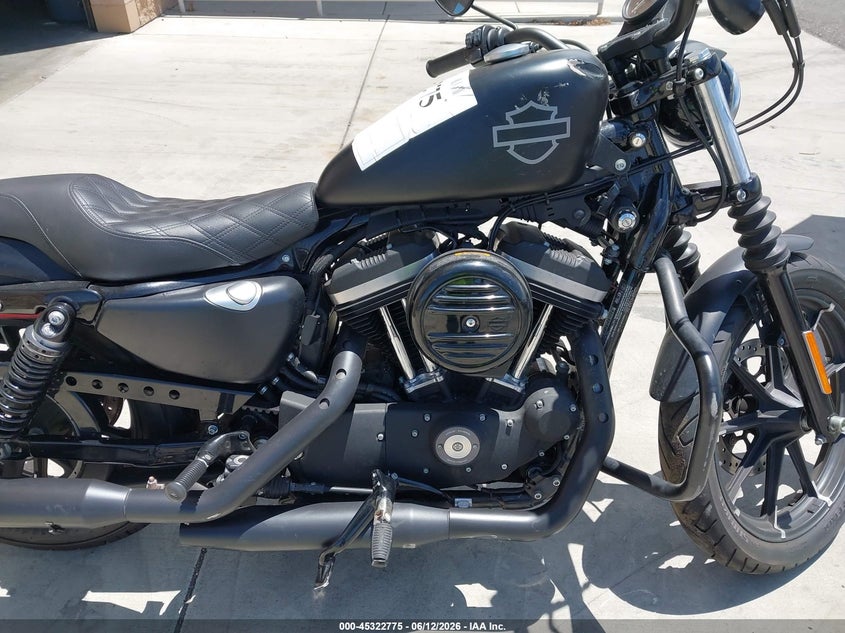 2019 HARLEY-DAVIDSON IRON MOTO 2