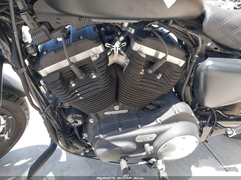 2019 HARLEY-DAVIDSON IRON MOTO 2