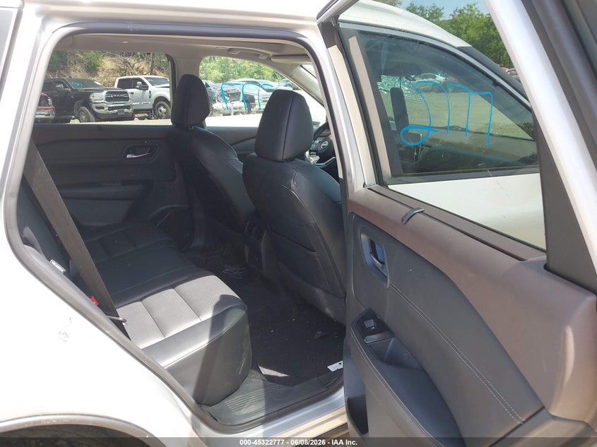 2023 NISSAN ROGUE auction photo 8