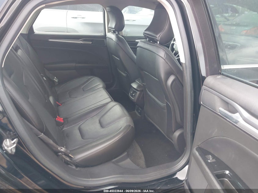 2016 FORD FUSION auction photo 8