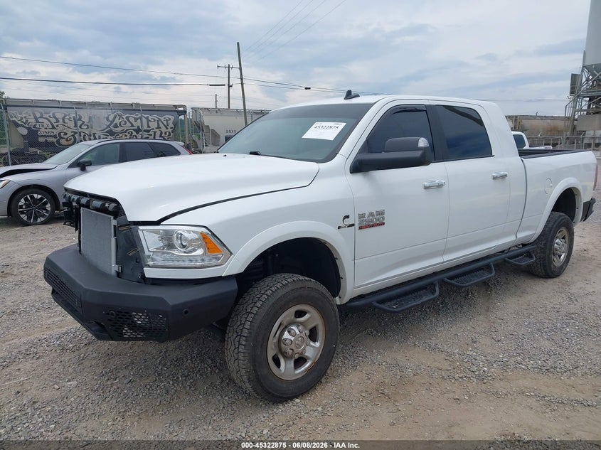 Vin: 3c6ur5nl3jg370337, lot: 45820808, ram 2500 laramie  4x4 6'4 box 20182