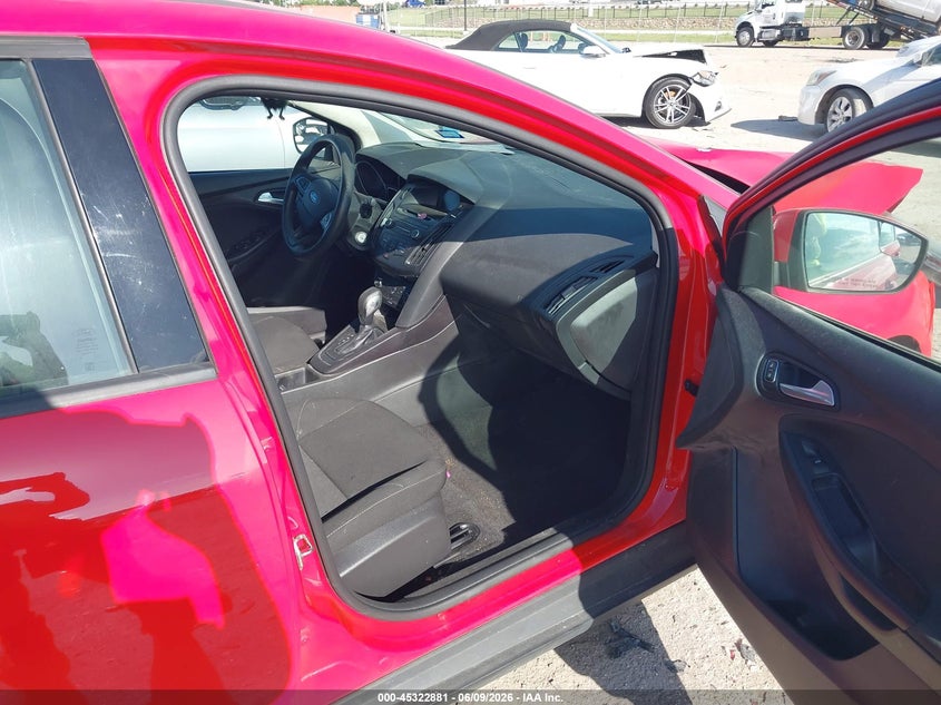 2017 FORD FOCUS auction photo 5