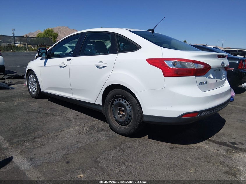 Vin: 1fahp3f27cl268545, lot: 45820879, ford focus se 20123
