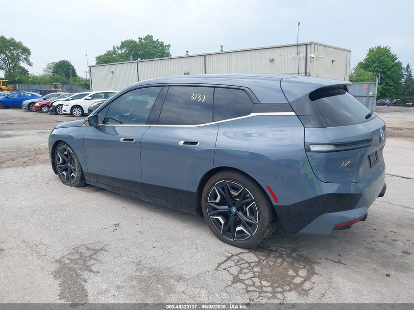 2024 BMW IX auction photo 3