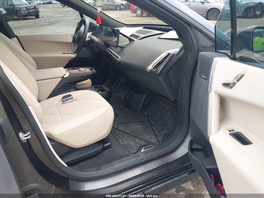 2024 BMW IX auction photo 5