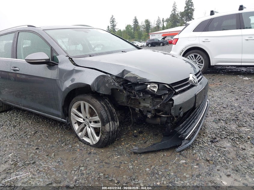 2015 Volkswagen Golf Sportwagen Tsi Sel 4-Door VIN: 3VWC17AU1FM507142 Lot: 45323144