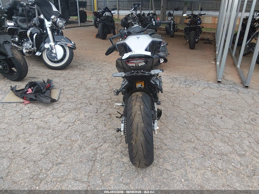 2025 Yamaha Mt09 Sp VIN: JYARN95E4SA001761 Lot: 45323258