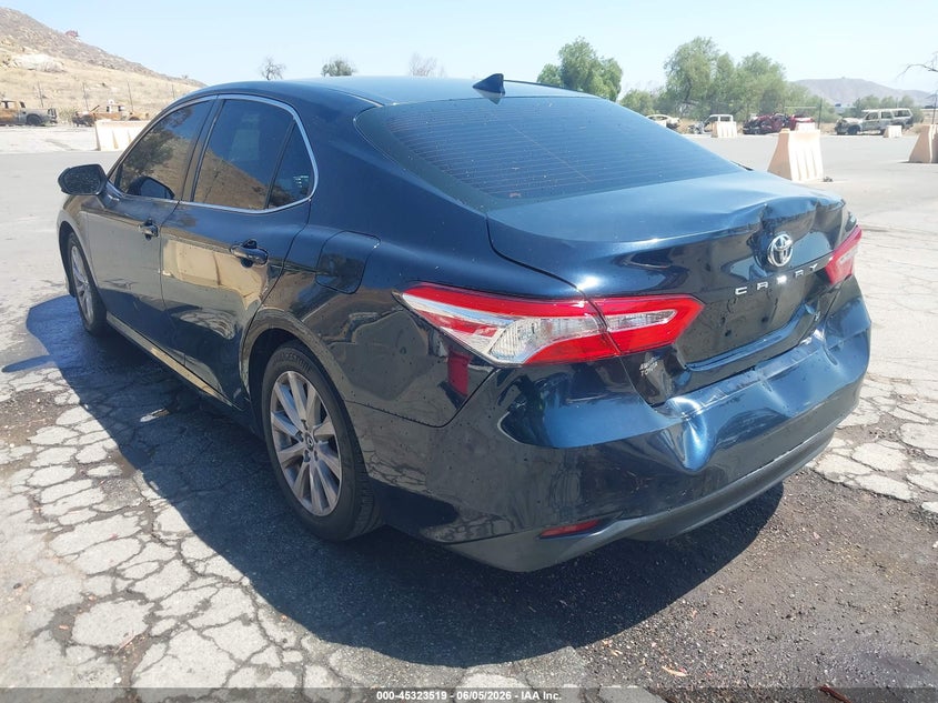 Vin: 4t1b11hk4ku755127, lot: 45821452, toyota camry le 20193