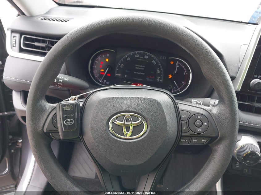 2024 Toyota Rav4 Xle VIN: 2T3W1RFV1RC276048 Lot: 45323555