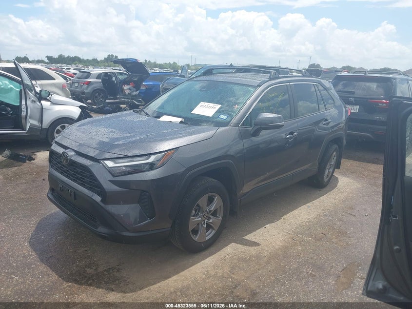 2024 Toyota Rav4 Xle 2T3W1RFV1RC276048 photo 1