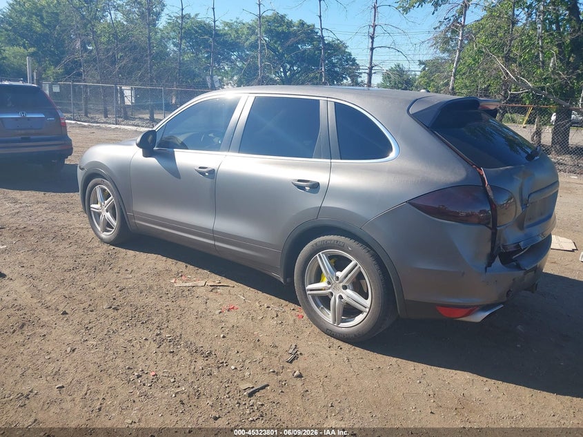 2013 PORSCHE CAYENNE — zdjęcie 3