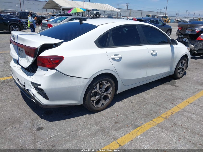 Vin: 3kpf24ad0me354725, lot: 45821845, kia forte lxs 20214