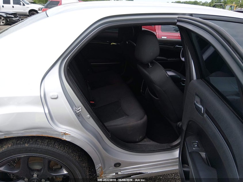 2021 CHRYSLER 300 auction photo 8
