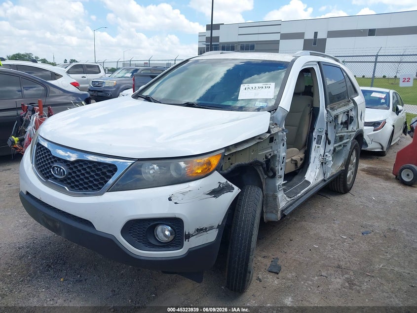 2011 Kia Sorento Lx 5XYKT4A13BG109936 photo 1