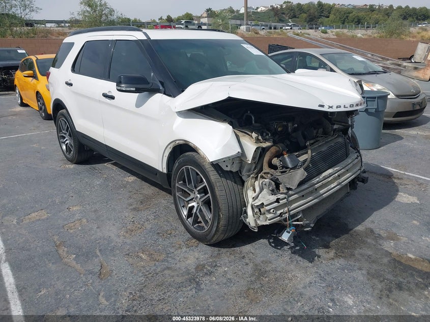 Vin: 1fm5k8gt2ggb06767, lot: 45821911, ford explorer sport 2016 img_1