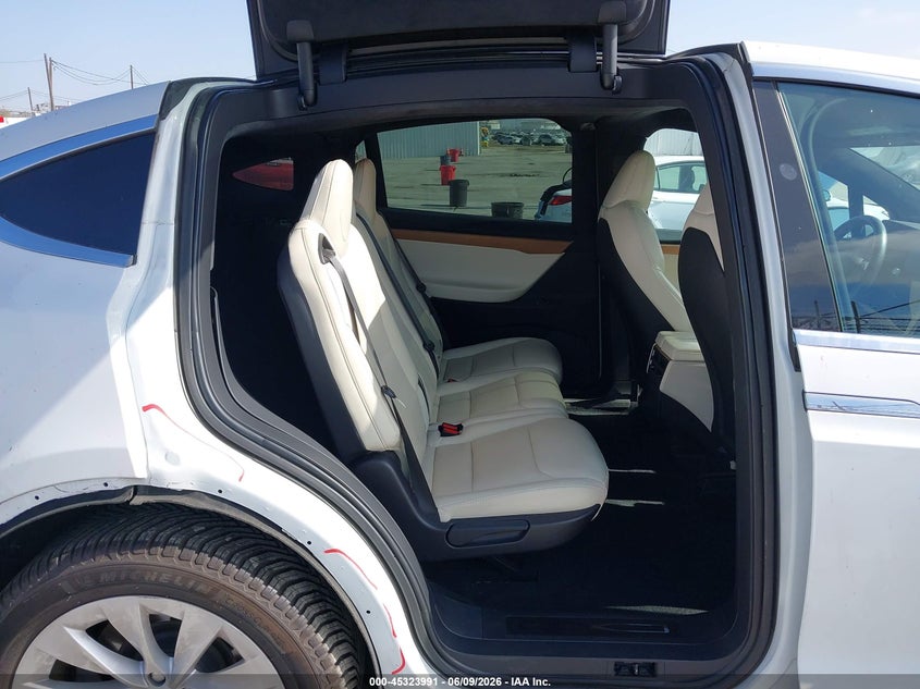 2020 Tesla Model X Long Range Dual Motor All-Wheel Drive/Long Range Plus Dual Motor All-Wheel Drive VIN: 5YJXCDE27LF297135 Lot: 45323991