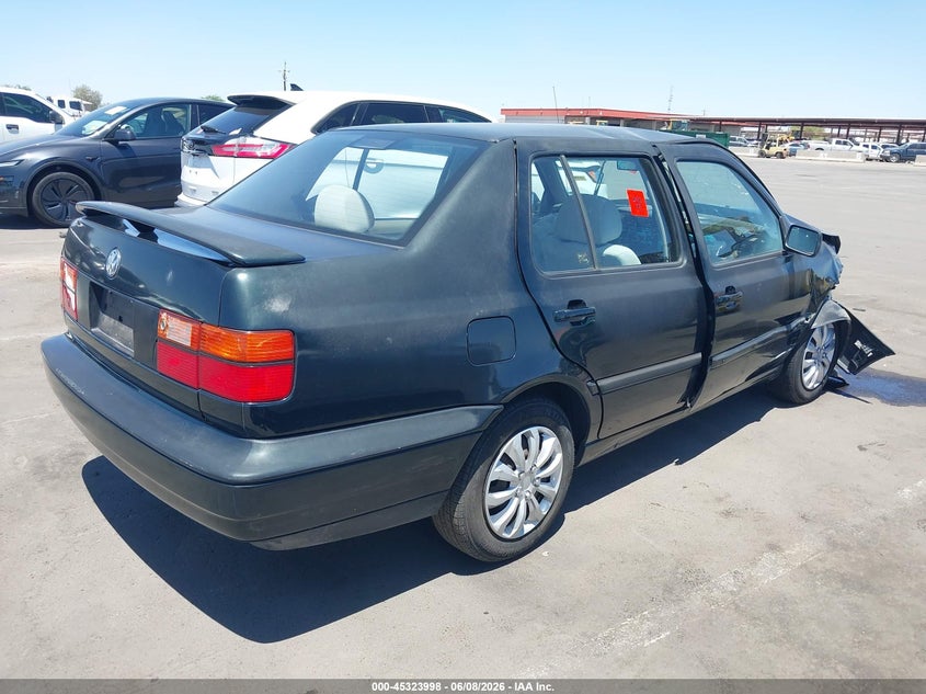 1998 VOLKSWAGEN JETTA auction photo 4