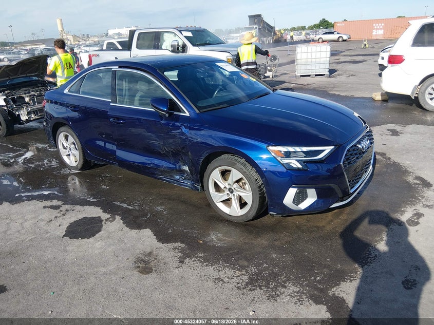 Vin: waugudgy3ra089833, lot: 45821990, audi a3 premium 40 tfsi quattro s tronic 2024 img_1