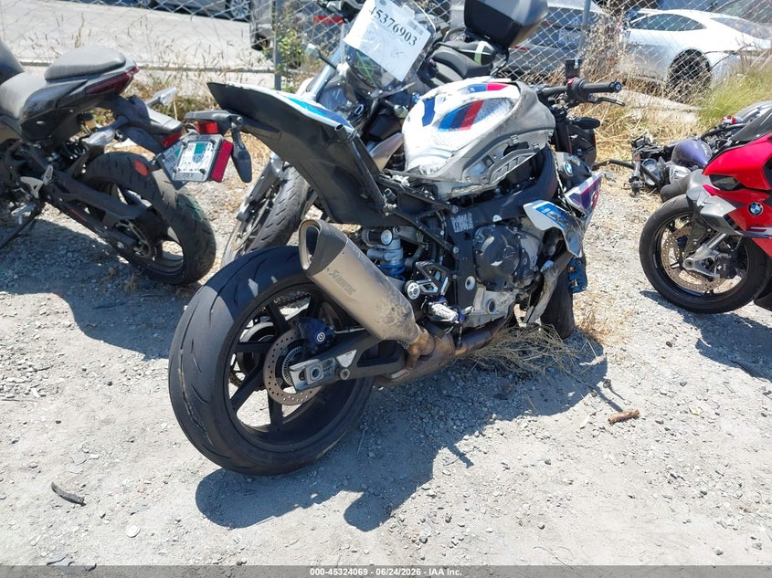 2023 BMW M MOTO 4