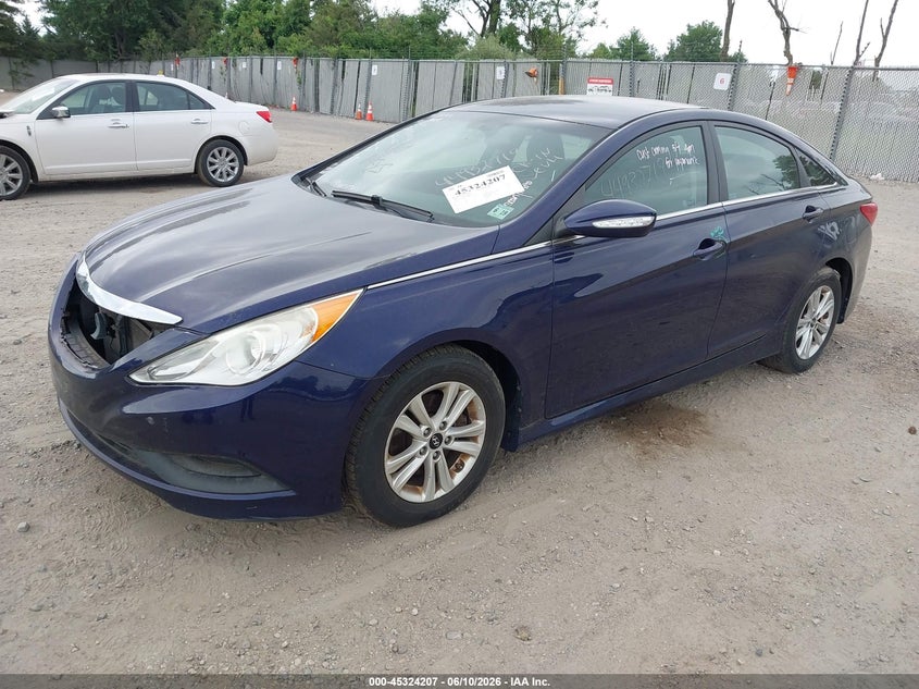 2014 HYUNDAI SONATA auction photo 2