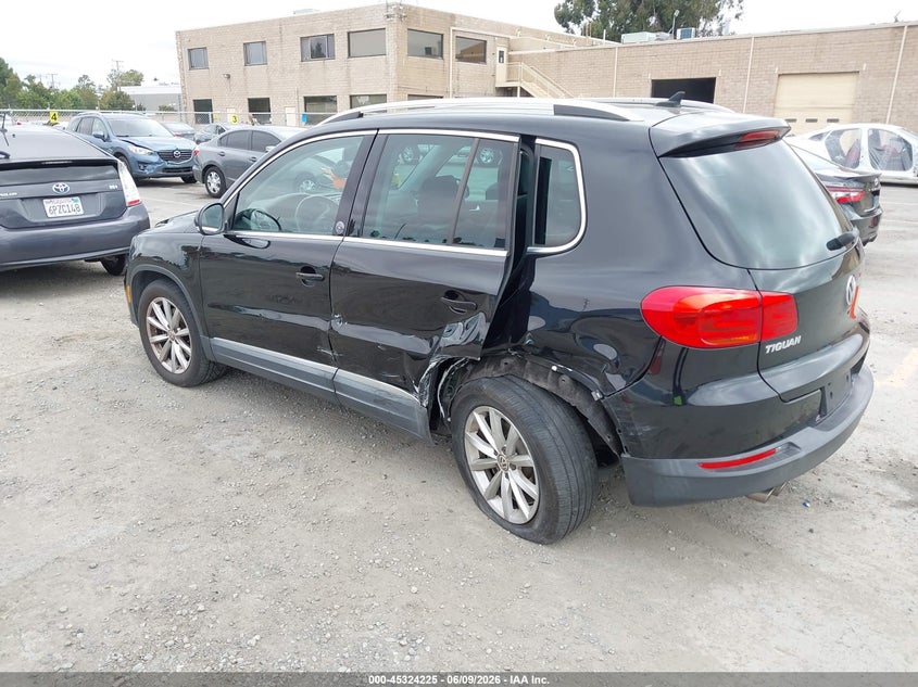 Vin: wvgrv7ax4hk003203, lot: 45822158, volkswagen tiguan 2.0t wolfsburg edition 20173