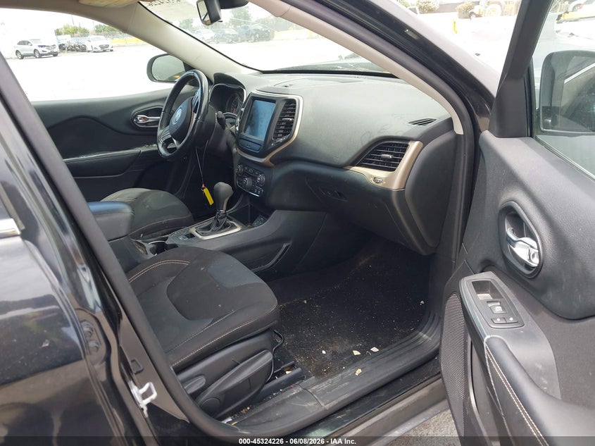 2016 JEEP CHEROKEE auction photo 5