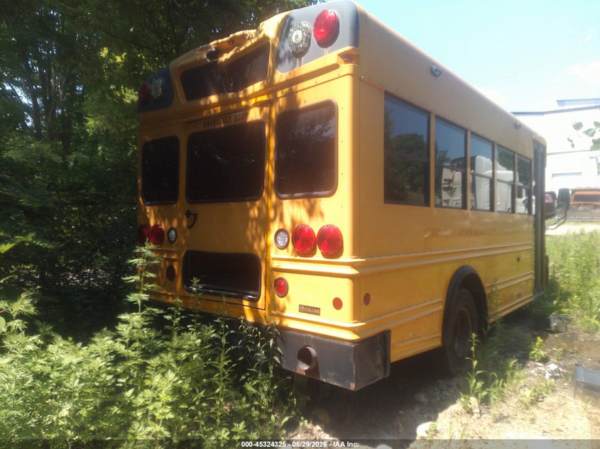 2011 CHEVROLET BUS EXPRESS CUTAWAY auction photo 4