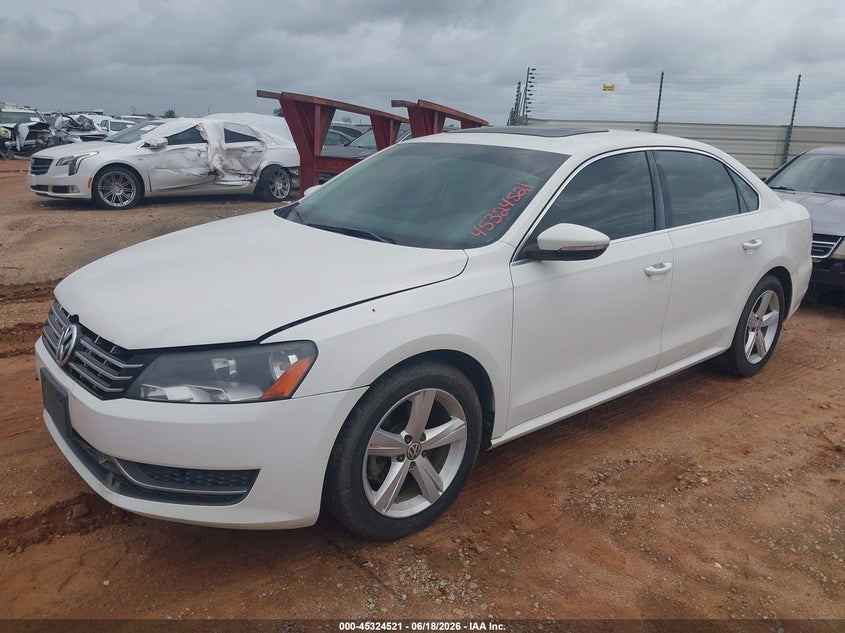 2012 Volkswagen Passat 2.0l Tdi Se 1VWBN7A33CC019041 photo 1