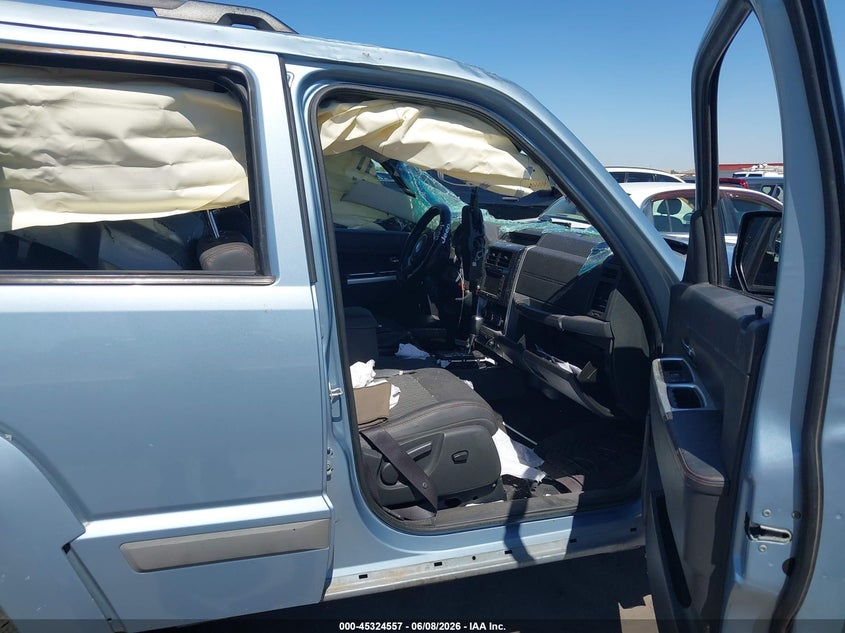 2012 JEEP LIBERTY auction photo 5