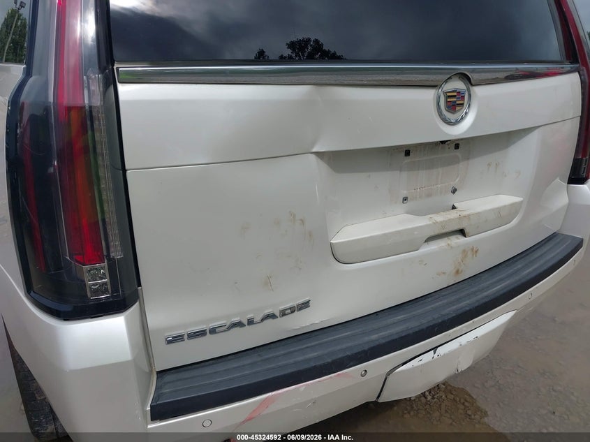CADILLAC ESCALADE - zdjęcie 6