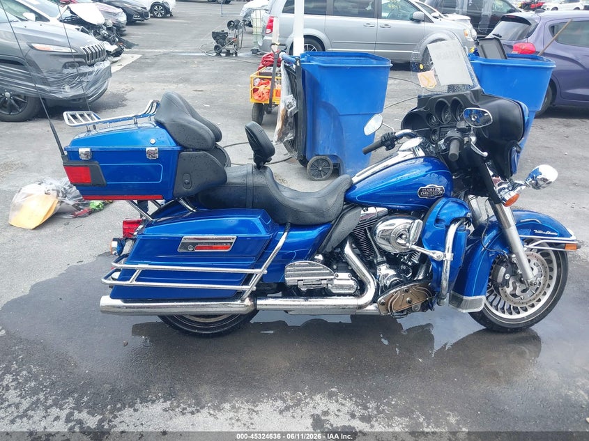 2010 Harley-Davidson Flhtcu VIN: 1HD1FC418AB660198 Lot: 45324636