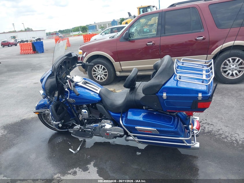 2010 Harley-Davidson Flhtcu VIN: 1HD1FC418AB660198 Lot: 45324636