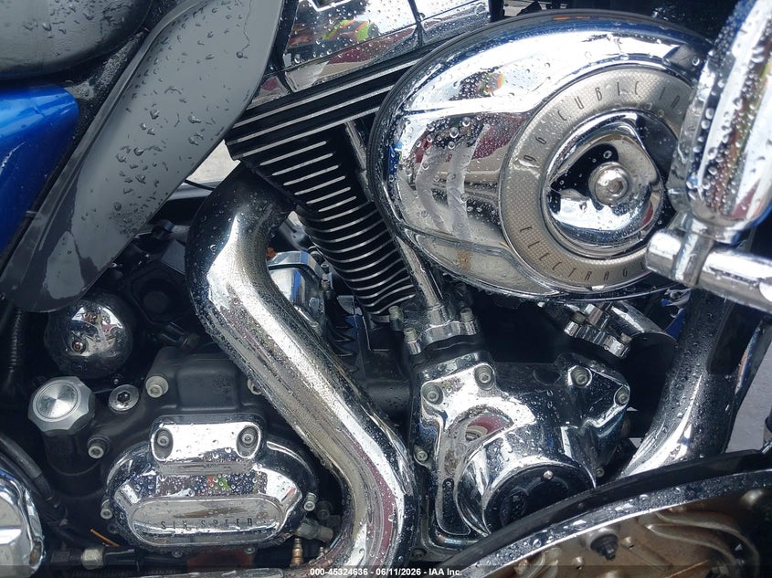 2010 Harley-Davidson Flhtcu VIN: 1HD1FC418AB660198 Lot: 45324636
