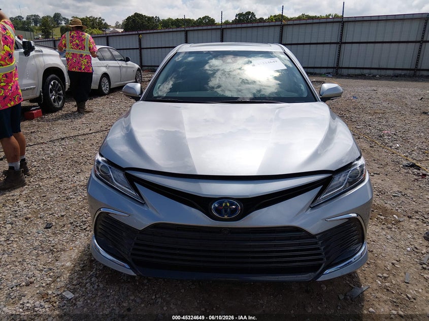 AtlanticExpress - Toyota Camry Hybrid