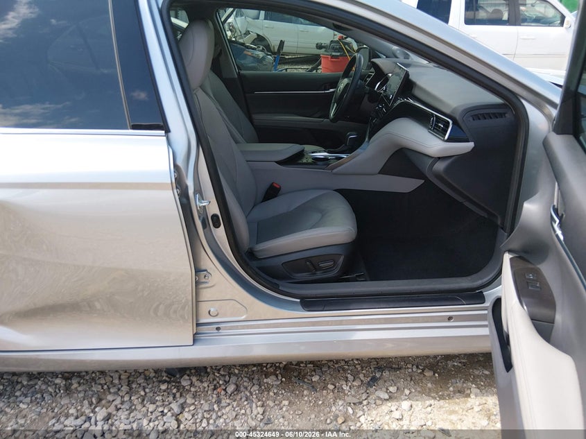 AtlanticExpress - Toyota Camry Hybrid
