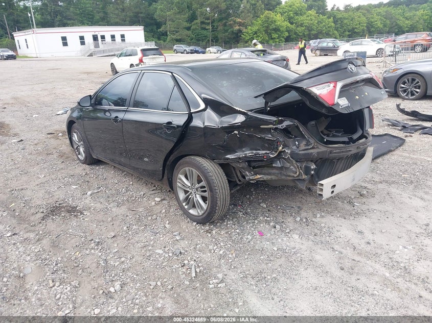 2015 TOYOTA CAMRY auction photo 3
