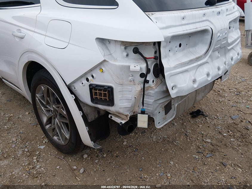2025 GENESIS GV70 2.5L I-4 DI, DOHC, V(VIN: 5NMMADTB8SH017943