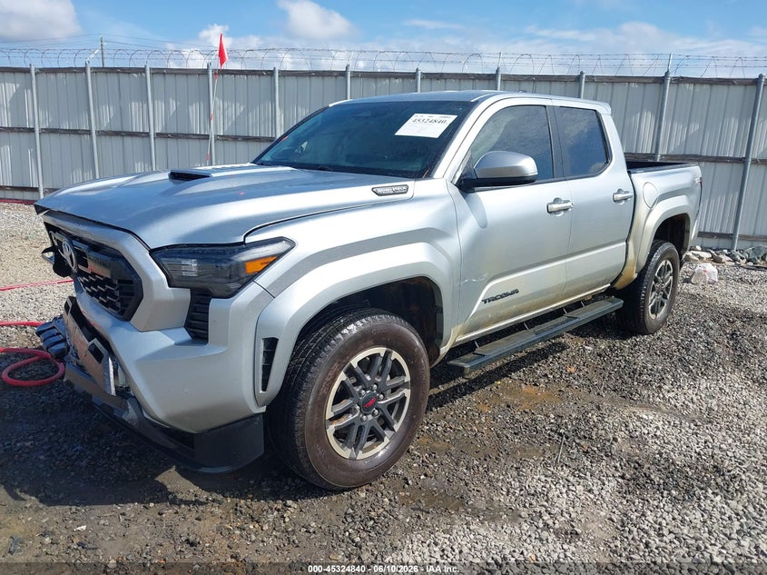 2024 TOYOTA TACOMA HYBRID — zdjęcie 2