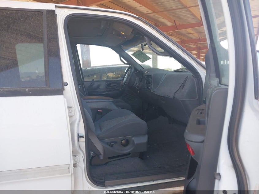 2002 FORD F-150 auction photo 5