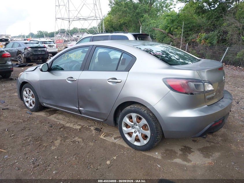 Vin: jm1bl1uf9b1369540, lot: 45822821, mazda mazda3 i sport 20113