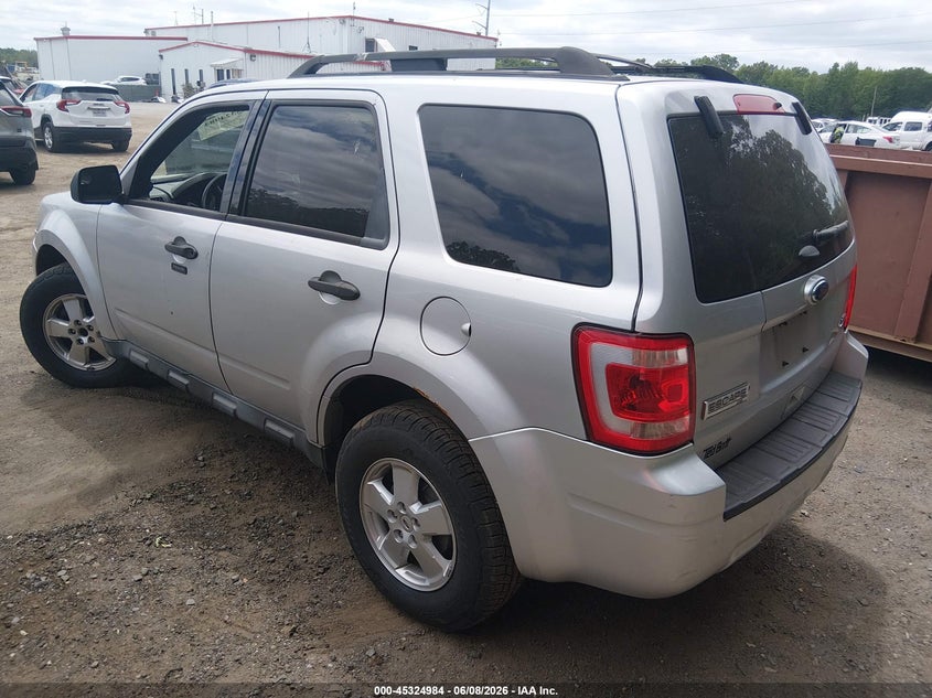 Vin: 1fmcu0dg2bkc16461, lot: 45822917, ford escape xlt 20113