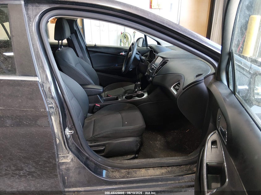 2017 CHEVROLET CRUZE auction photo 5
