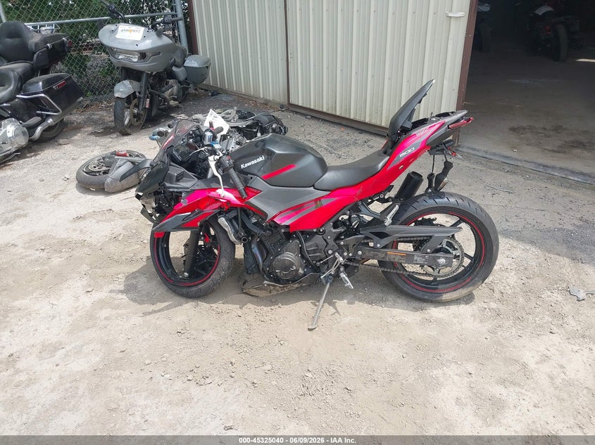 KAWASAKI EX500 2025