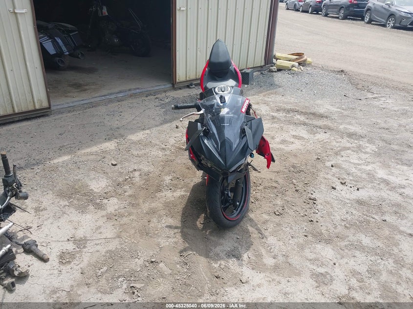 2025 KAWASAKI EX500 auction photo 5