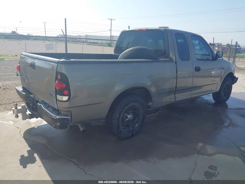 2002 FORD F-150 auction photo 4