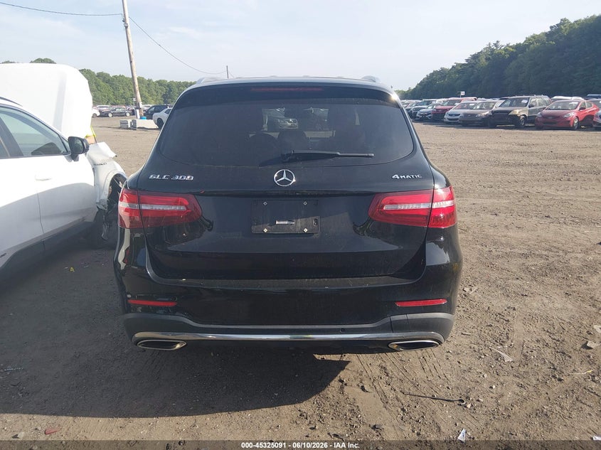 MERCEDES-BENZ GLC 300 - zdjęcie 16