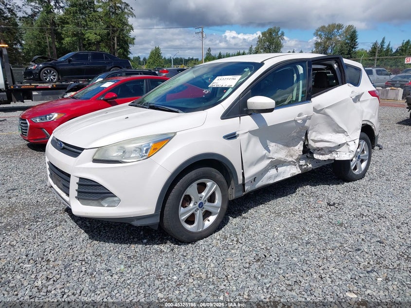 Vin: 1fmcu9g95guc63352, lot: 45823129, ford escape se 20162