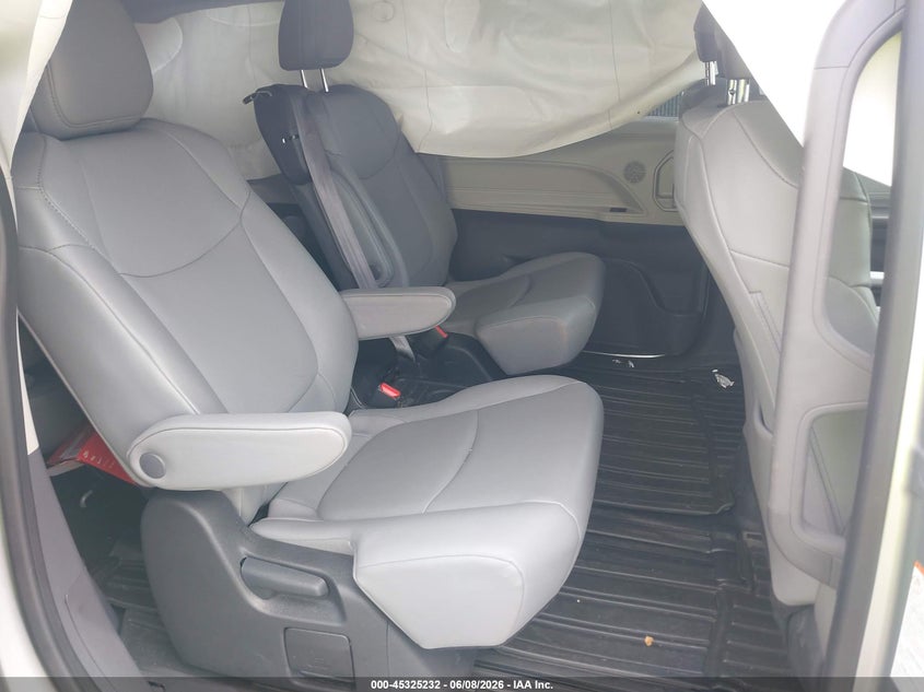 2023 TOYOTA SIENNA 2.5L I-4 DI, DOHC, V(VIN: 5TDYRKEC2PS173680