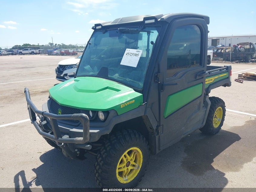 2023 JOHN DEERE GATOR XUV835M(VIN: 1M0835MDCPM062146